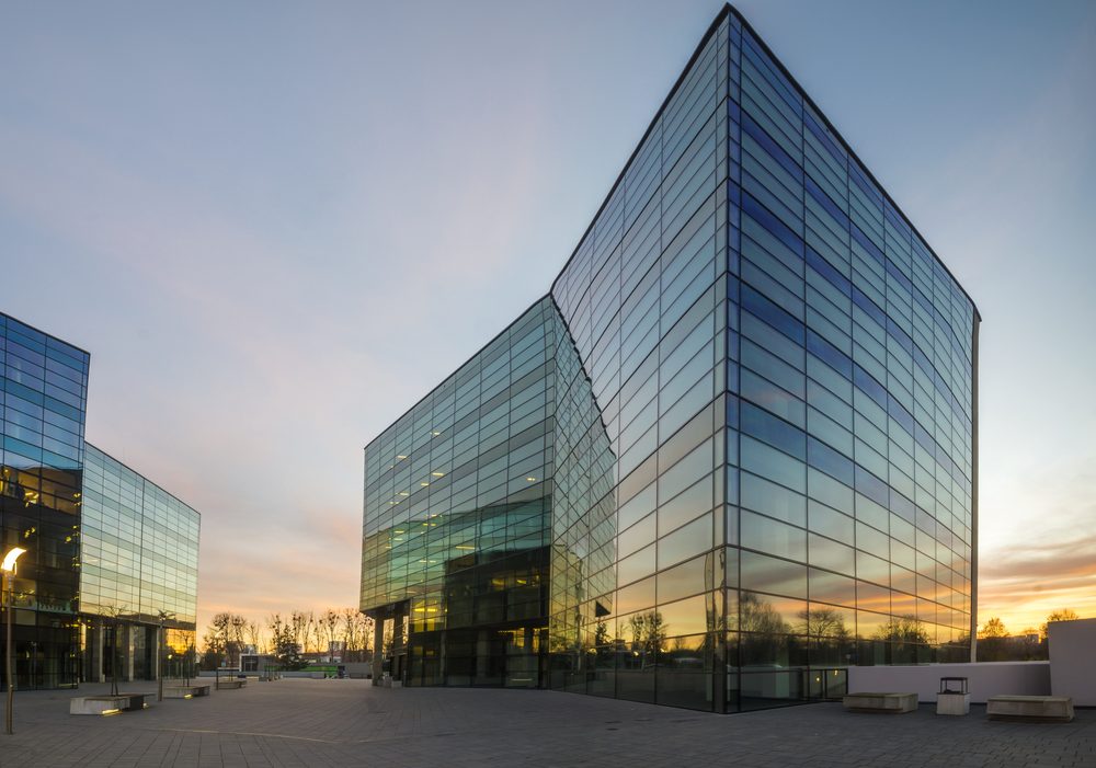 shutterstock_359459864 (1) shutterstock_359459864 (1)