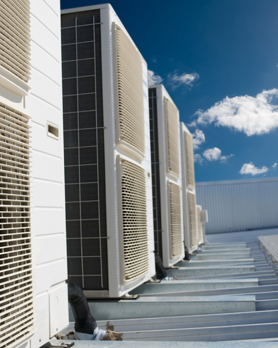 Humidity Control in a Showcase for the Latest HVAC&R Humidity Control in a Showcase for the Latest HVAC&R