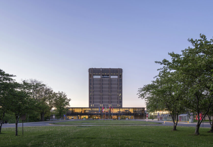 684c852afe244e390e732493_1615_N28_jpg2