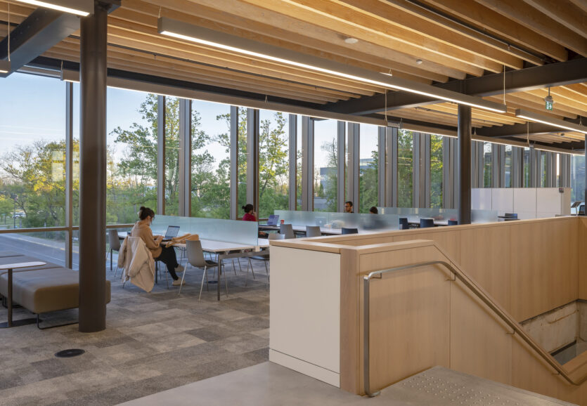 684c852bbe379ae62e45bb1a_1615_N34_jpg2