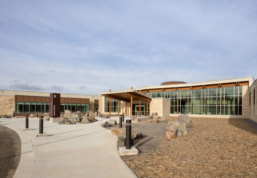 Nanatawiwekamik-Health-Centre-Exterior-Front-1